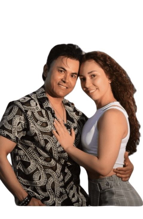 Roy und Teodora beim Bachata-Tanzen in der Tanzschule Salsamara